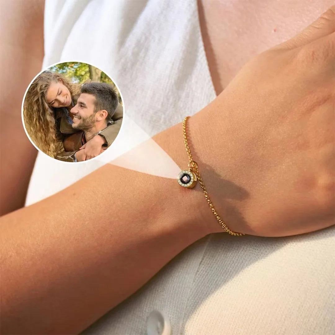 Customized Projection Bracelets Nano-Engraved Personalized Photo Projection Jewelry Commemorative Gifts for Couples and Friends